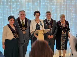 Ismét ünnepeltek a borrendek